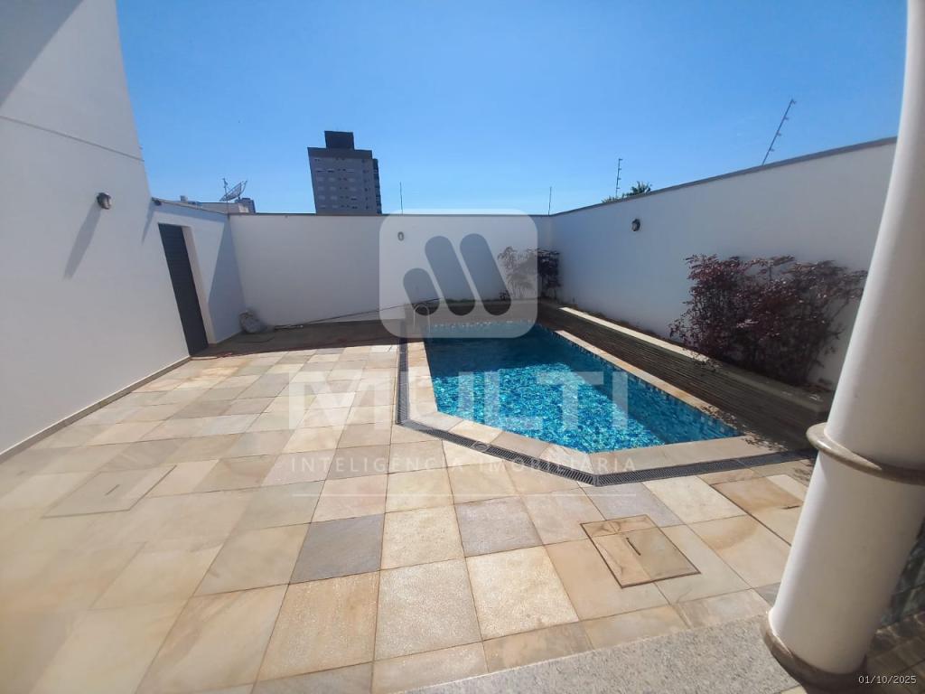 Casa, 3 quartos, 378 m² - Foto 35