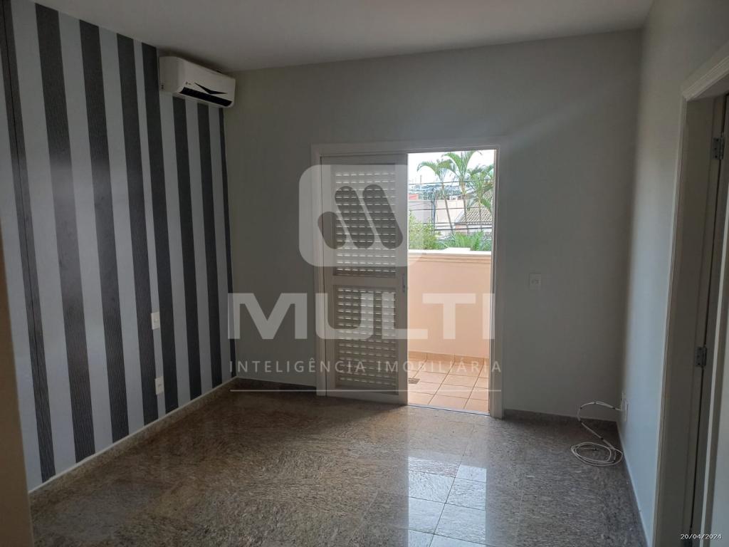 Casa à venda com 4 quartos, 275m² - Foto 19