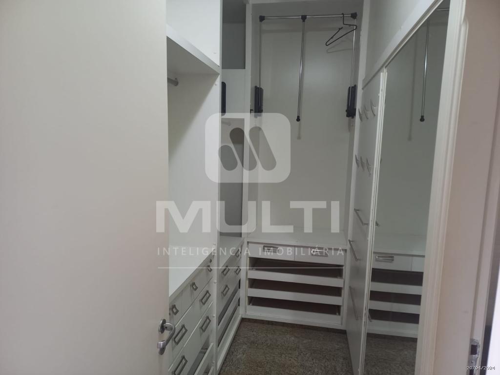 Casa à venda com 4 quartos, 275m² - Foto 20