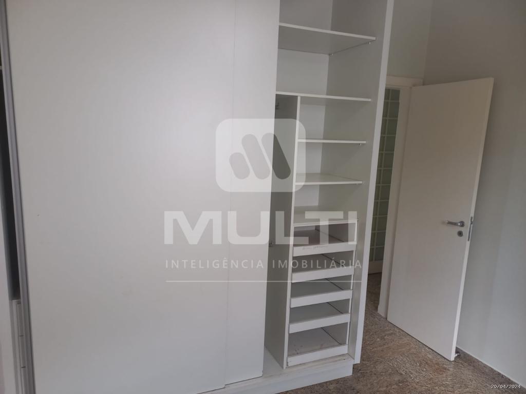 Casa à venda com 4 quartos, 275m² - Foto 21