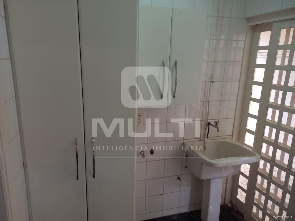 Casa à venda com 4 quartos, 275m² - Foto 24