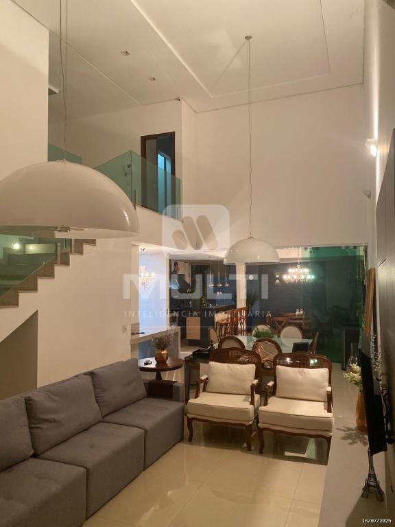 Casa, 4 quartos, 300 m² - Foto 1