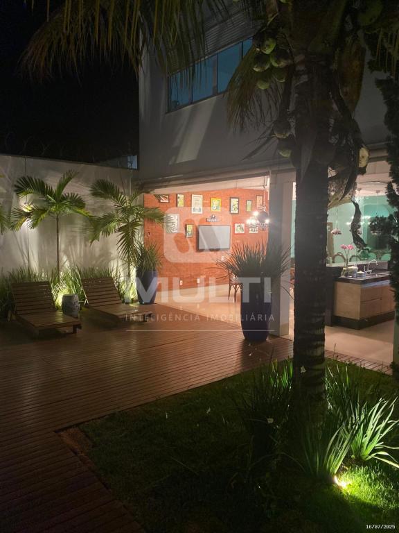 Casa, 4 quartos, 300 m² - Foto 8