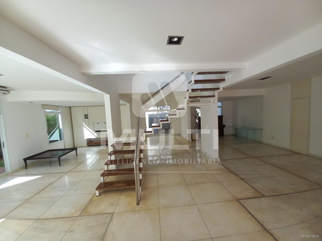 Casa à venda com 4 quartos, 500m² - Foto 4