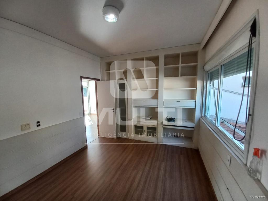 Casa à venda com 4 quartos, 500m² - Foto 6