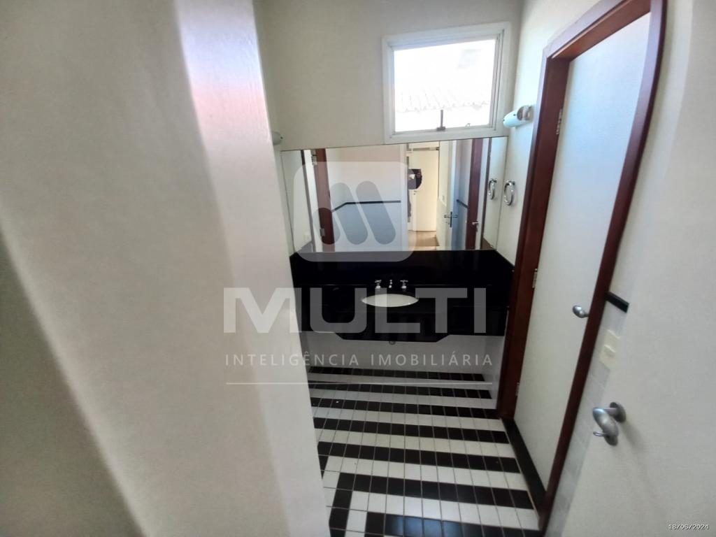 Casa à venda com 4 quartos, 500m² - Foto 7