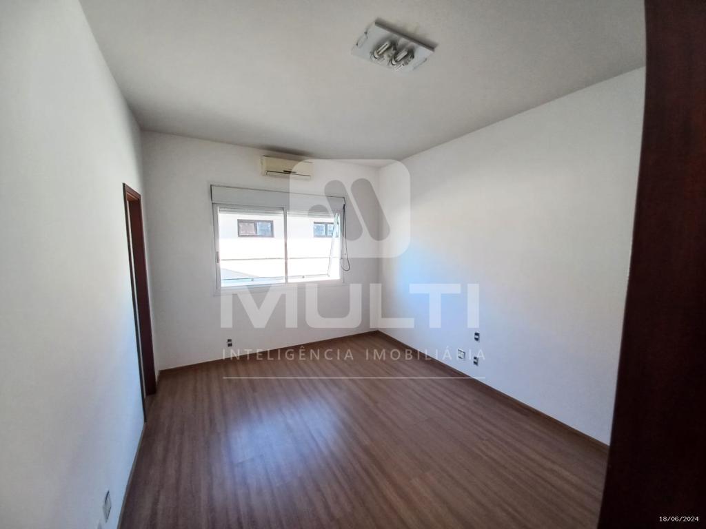 Casa à venda com 4 quartos, 500m² - Foto 9