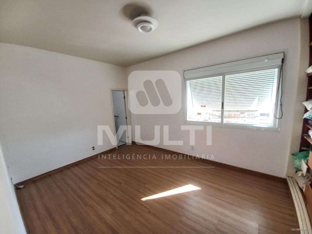 Casa à venda com 4 quartos, 500m² - Foto 11