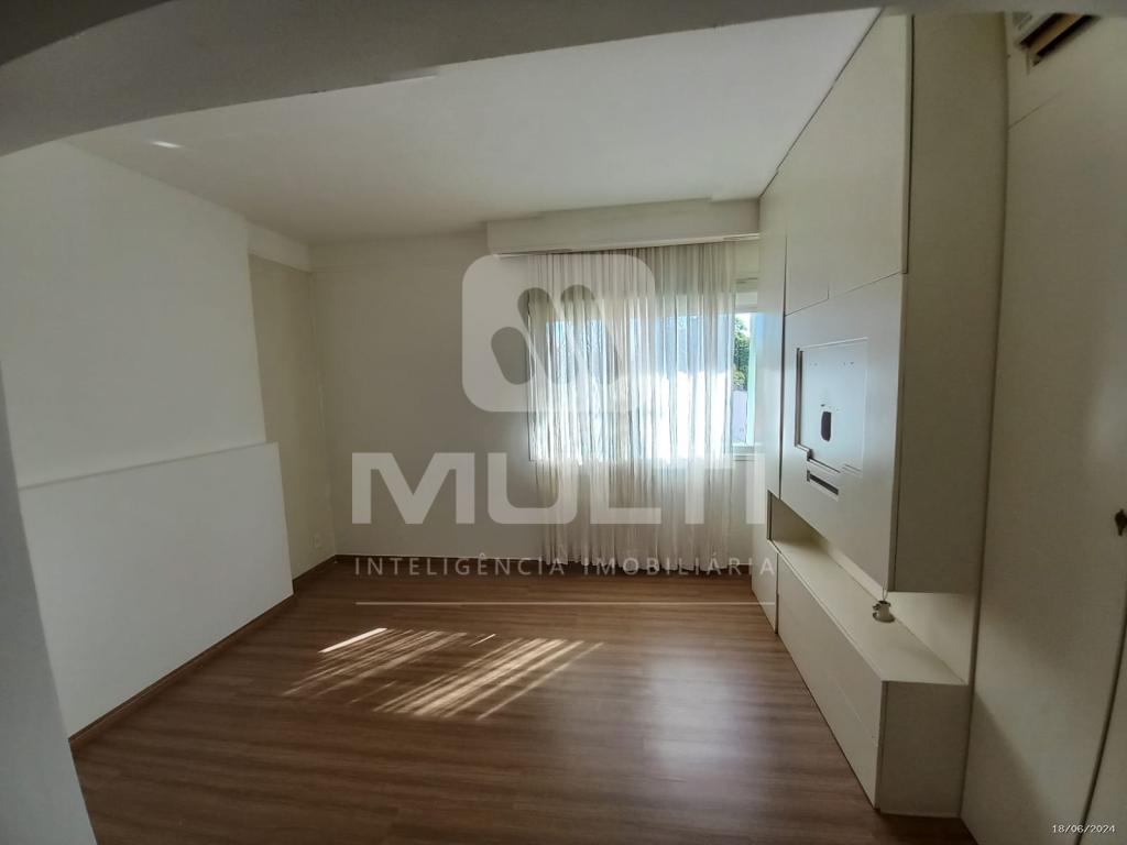 Casa à venda com 4 quartos, 500m² - Foto 16