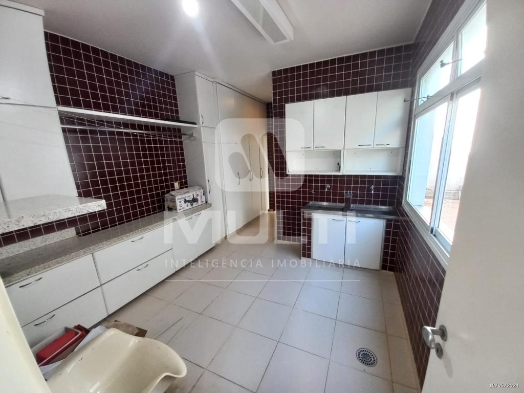 Casa à venda com 4 quartos, 500m² - Foto 24