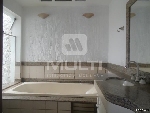 Casa, 4 quartos, 330 m² - Foto 8