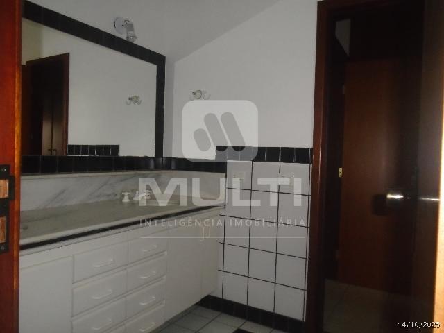 Casa, 4 quartos, 330 m² - Foto 11