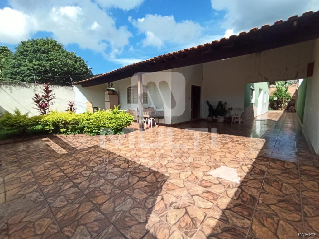 Casa, 3 quartos, 180 m² - Foto 1