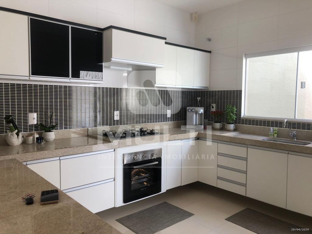 Casa, 3 quartos, 127 m² - Foto 2