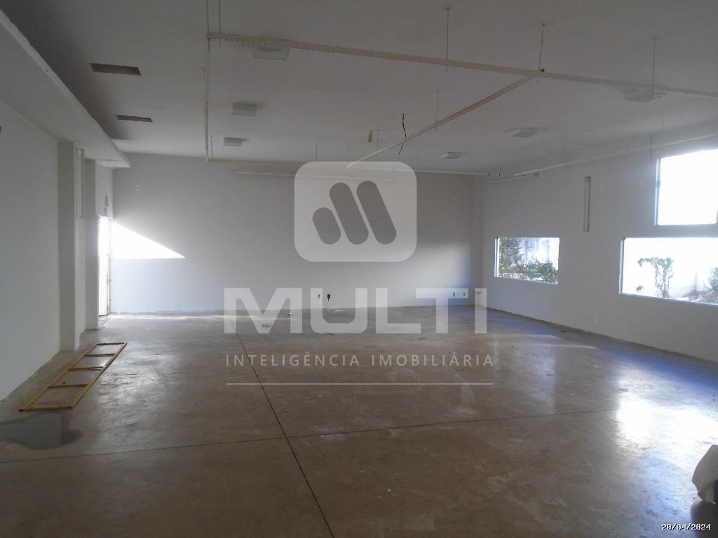 Casa à venda com 1 quarto, 718m² - Foto 12