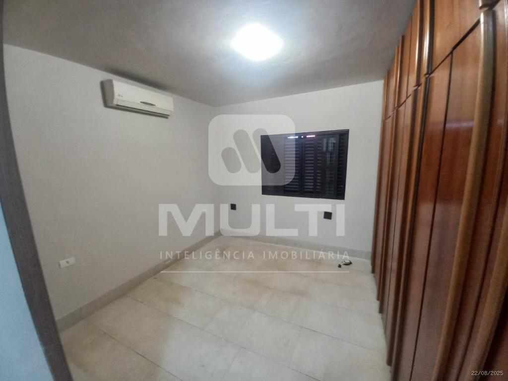 Casa, 3 quartos, 220 m² - Foto 6