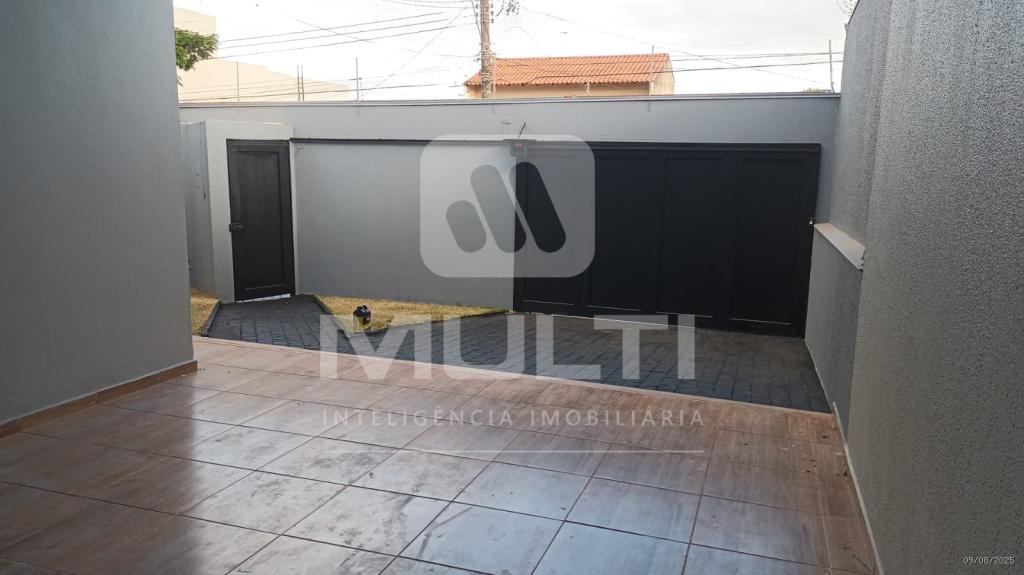 Casa, 3 quartos, 179 m² - Foto 1