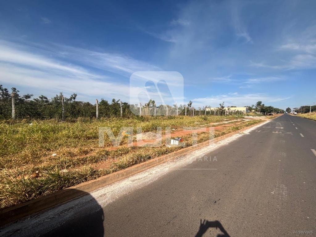 Loteamento e Condomínio - Foto 2