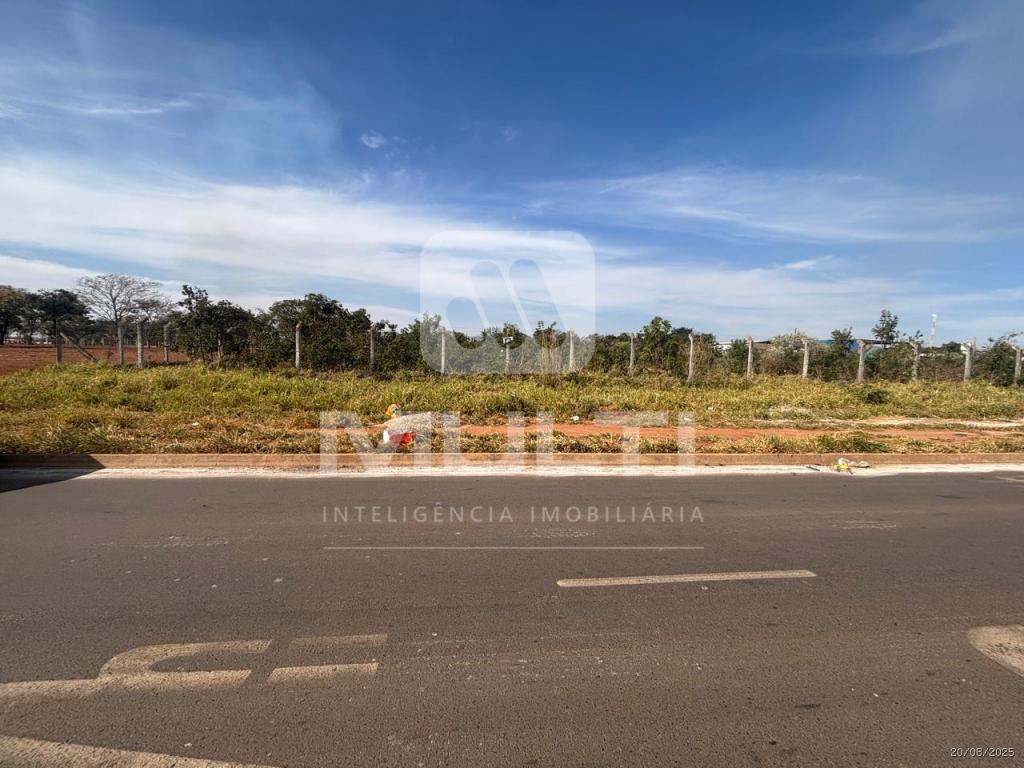 Loteamento e Condomínio - Foto 4