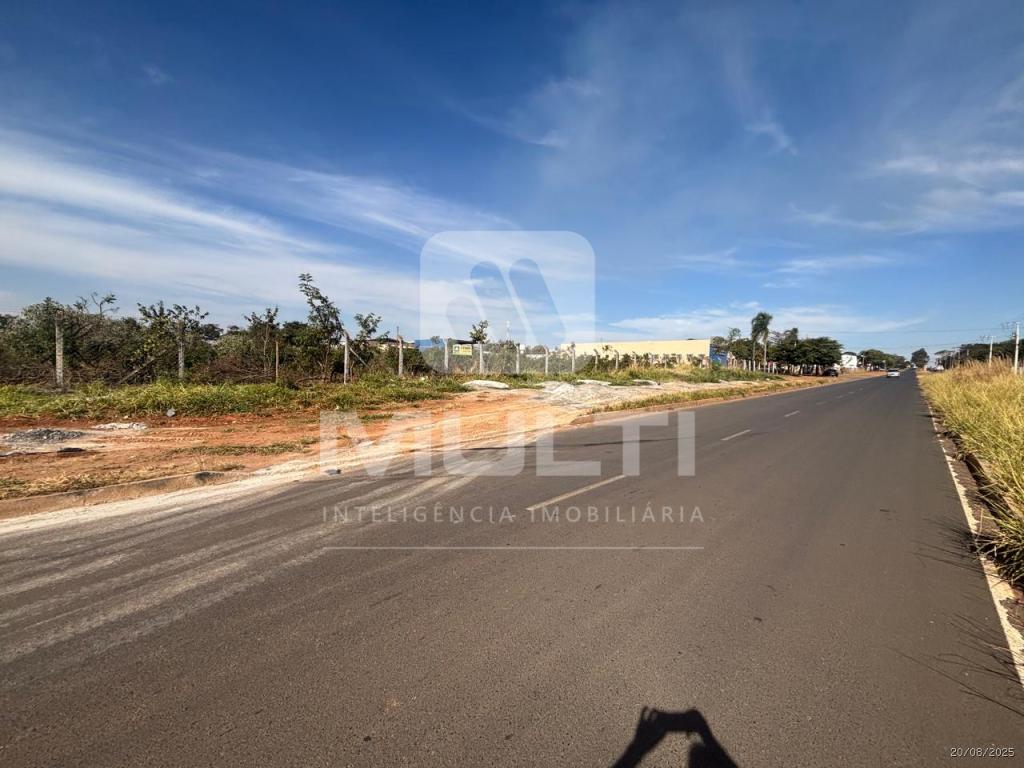 Loteamento e Condomínio - Foto 5