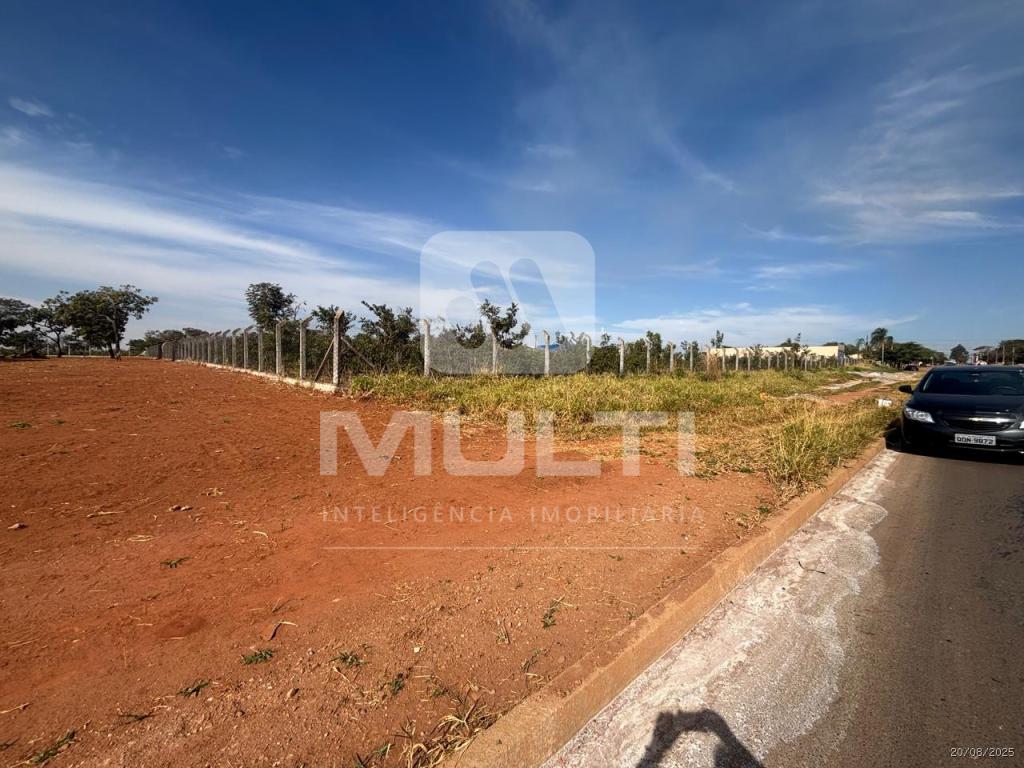 Loteamento e Condomínio - Foto 8