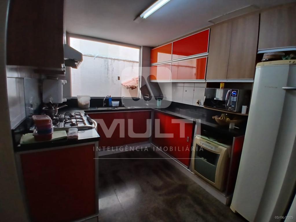 Casa, 3 quartos, 351 m² - Foto 9