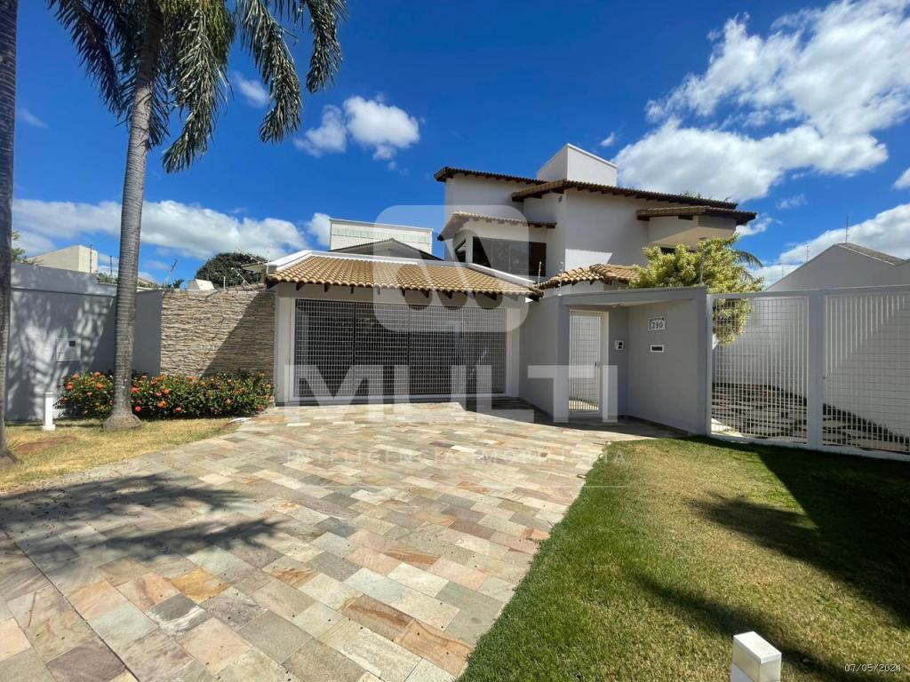 Casa à venda com 4 quartos, 370m² - Foto 1