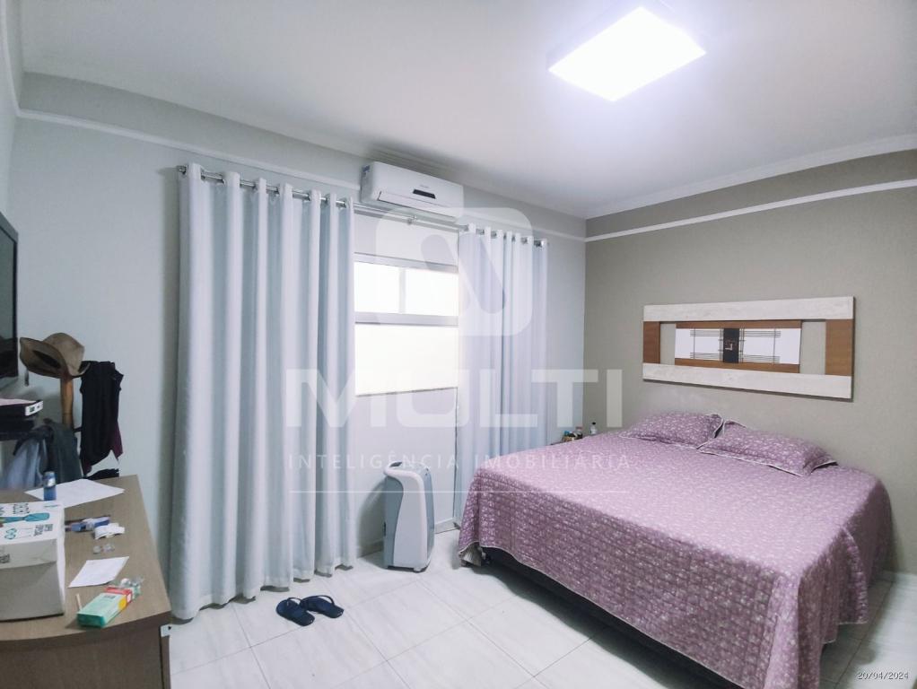 Casa, 4 quartos, 222 m² - Foto 8