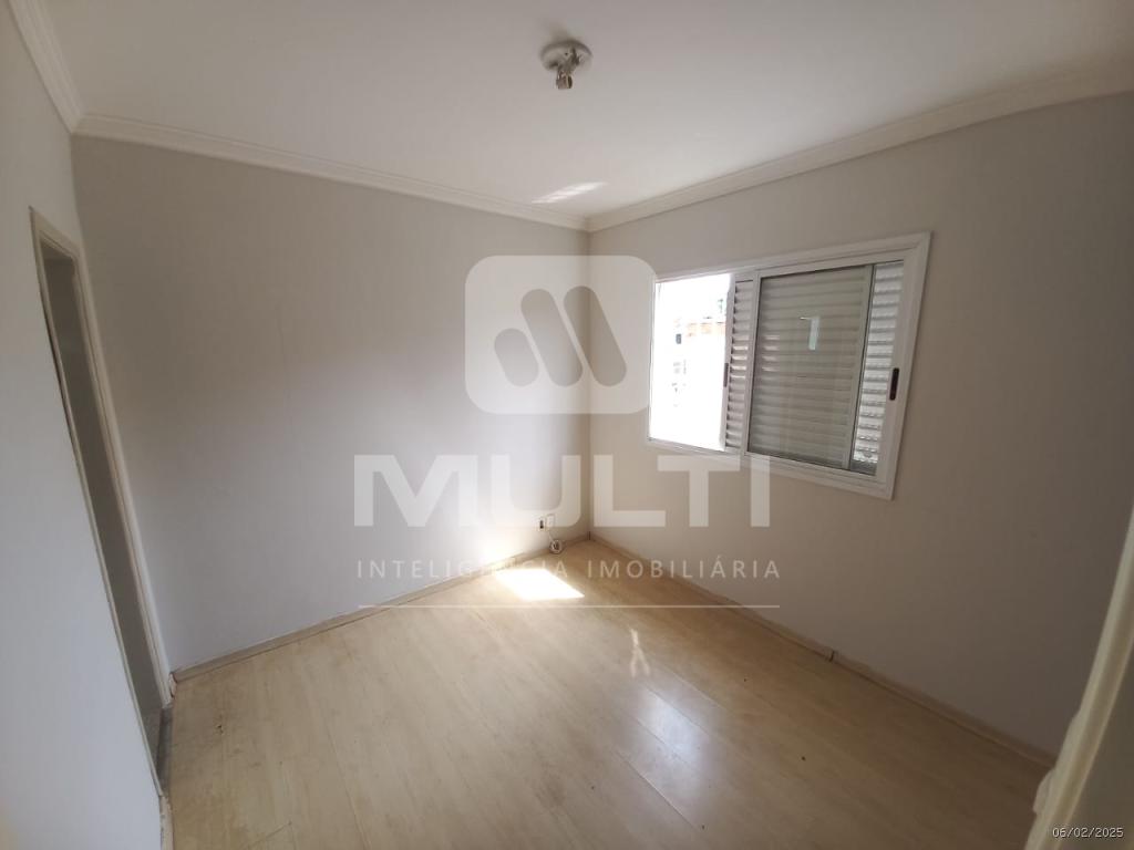 Casa à venda com 3 quartos, 300m² - Foto 10