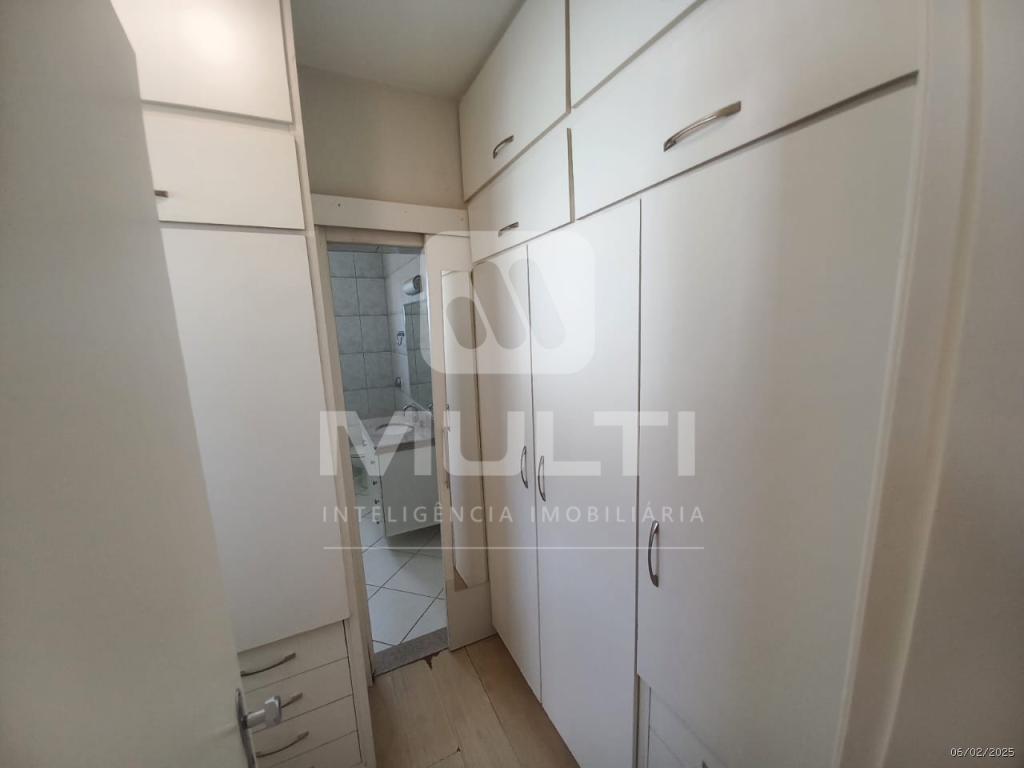 Casa à venda com 3 quartos, 300m² - Foto 13