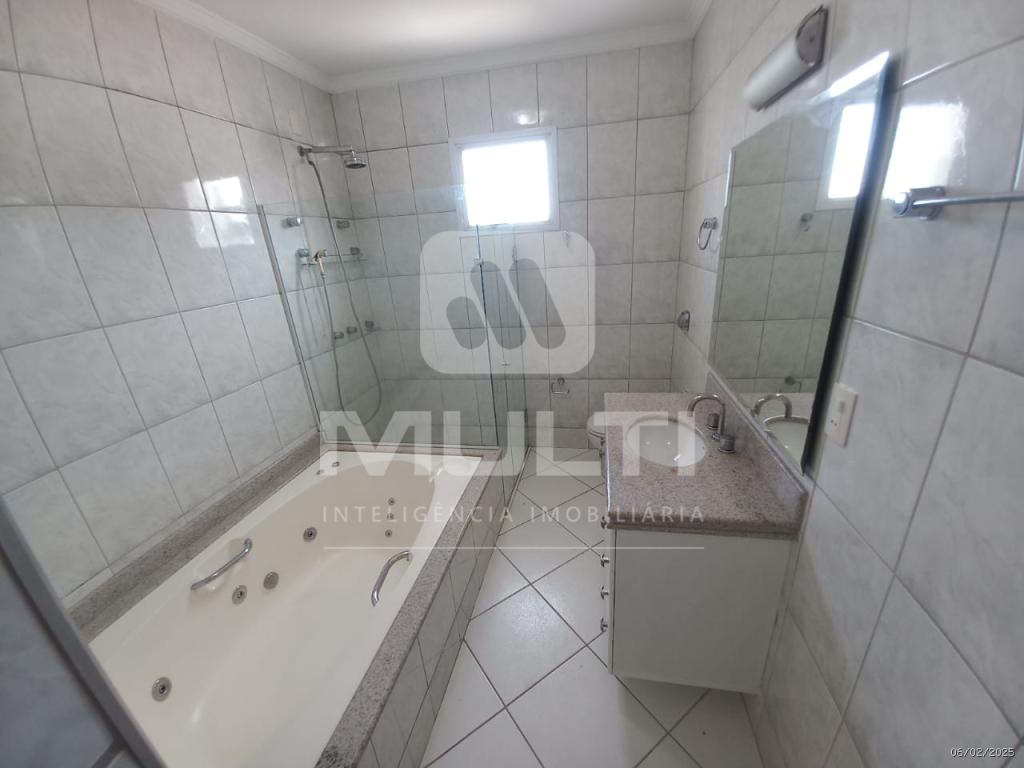 Casa à venda com 3 quartos, 300m² - Foto 14