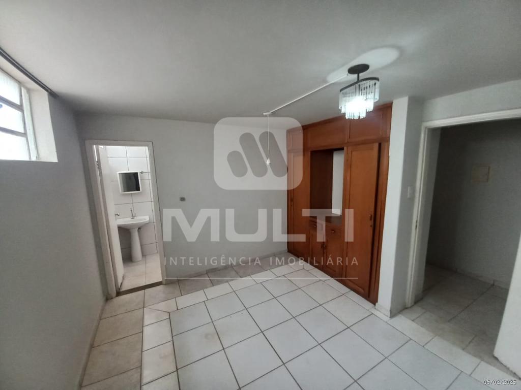 Casa à venda com 3 quartos, 300m² - Foto 20