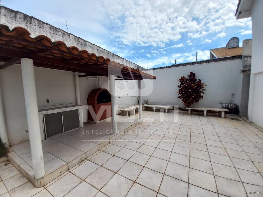 Casa à venda com 3 quartos, 300m² - Foto 23