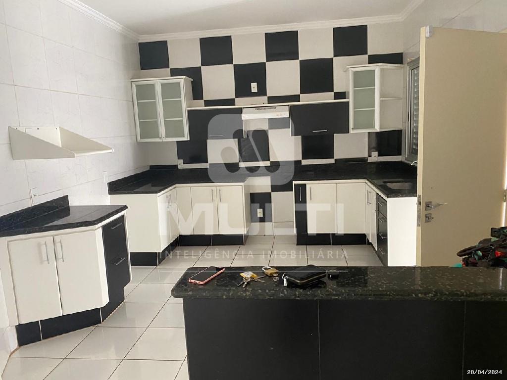 Casa, 3 quartos, 200 m² - Foto 15