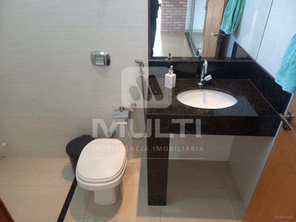 Casa de Condomínio à venda com 3 quartos, 230m² - Foto 23