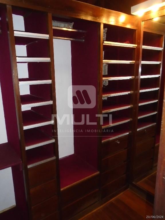 Casa à venda com 3 quartos, 325m² - Foto 12