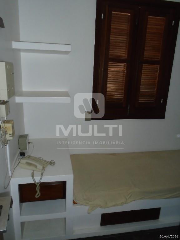 Casa à venda com 3 quartos, 325m² - Foto 22
