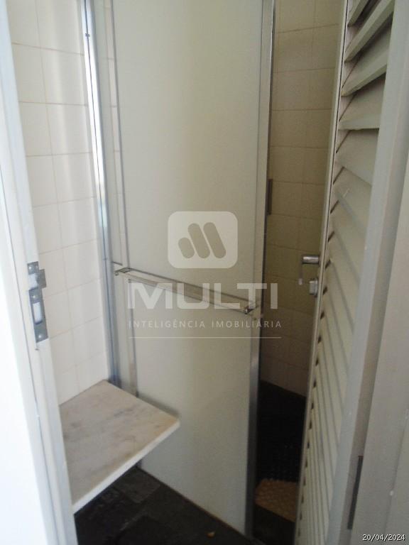 Casa à venda com 3 quartos, 325m² - Foto 29