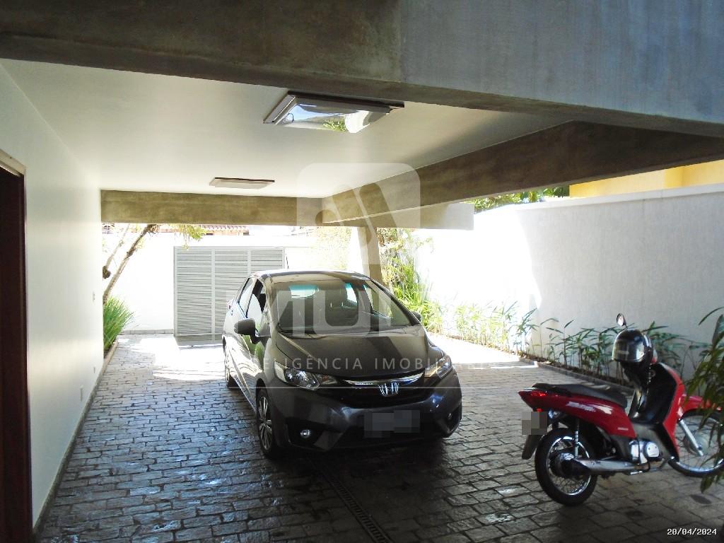 Casa à venda com 3 quartos, 325m² - Foto 34