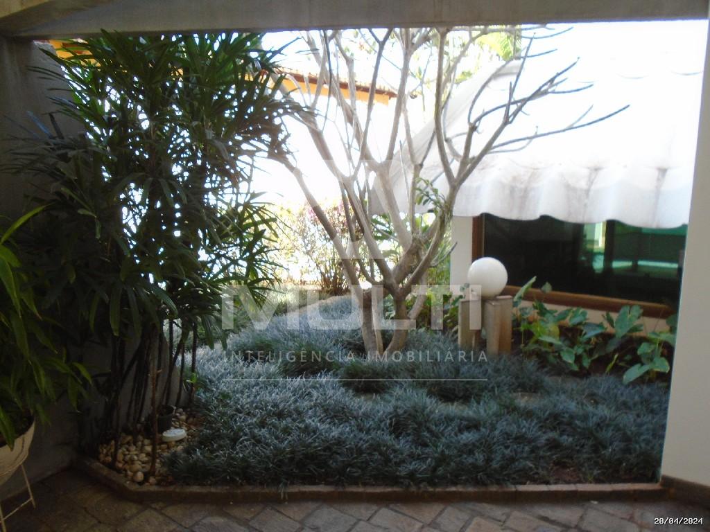 Casa à venda com 3 quartos, 325m² - Foto 35