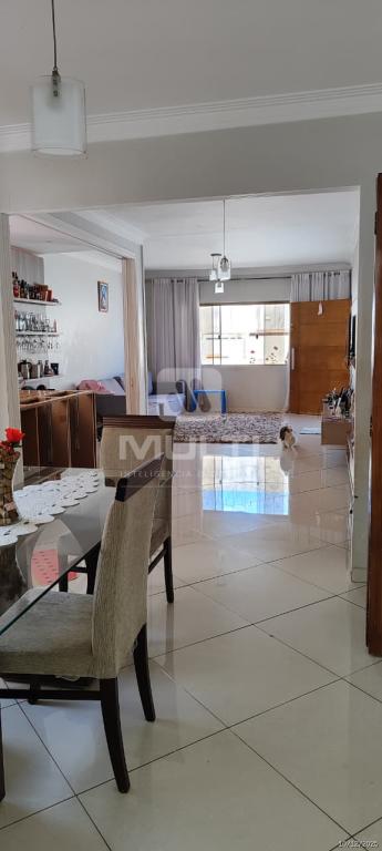 Casa, 3 quartos, 172 m² - Foto 1