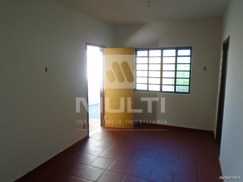 Casa, 3 quartos, 79 m² - Foto 1