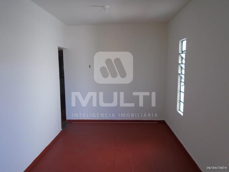 Casa, 3 quartos, 79 m² - Foto 2