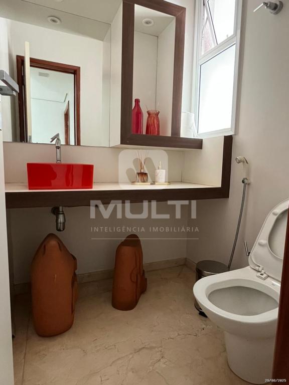 Casa à venda com 4 quartos, 377m² - Foto 3