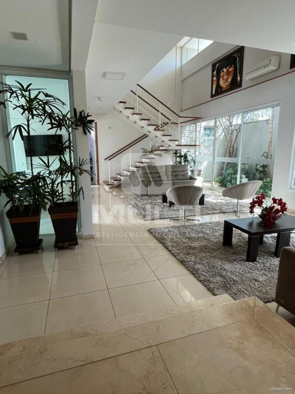 Casa à venda com 4 quartos, 377m² - Foto 5