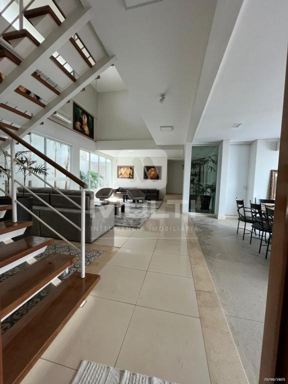 Casa à venda com 4 quartos, 377m² - Foto 6