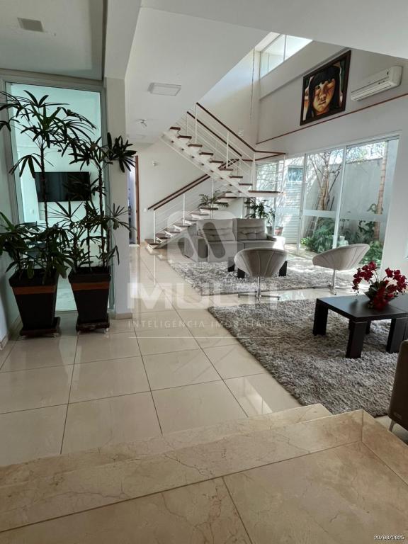 Casa à venda com 4 quartos, 377m² - Foto 7