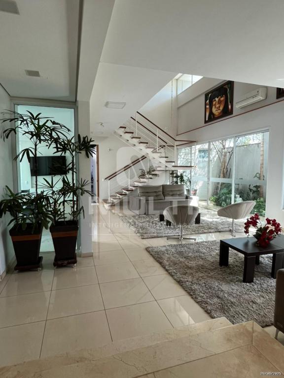 Casa à venda com 4 quartos, 377m² - Foto 8