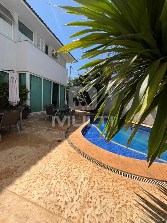 Casa à venda com 4 quartos, 377m² - Foto 10