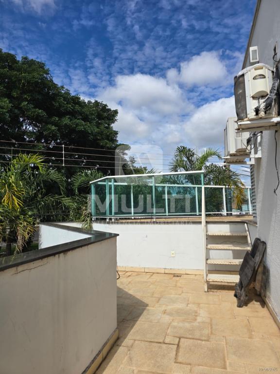 Casa à venda com 4 quartos, 377m² - Foto 44